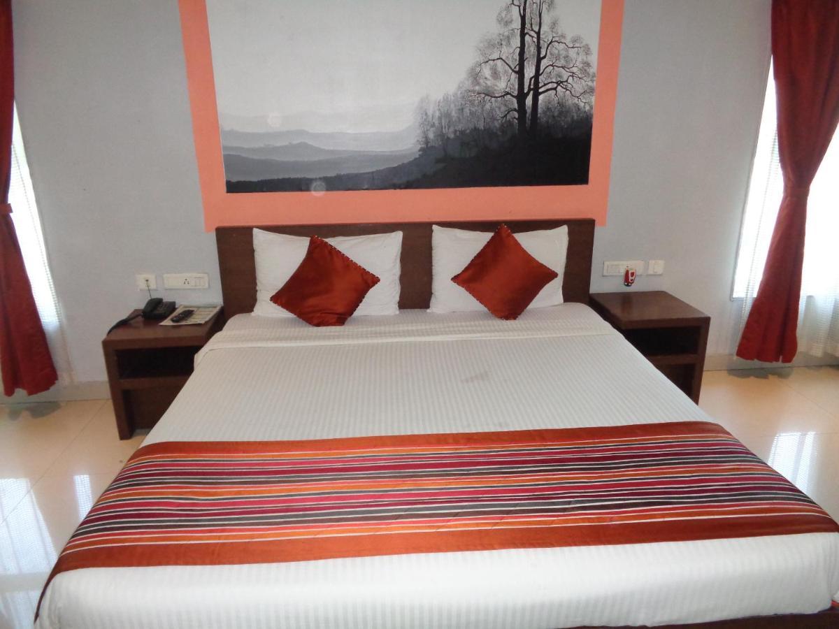 Orbit Hotel - Bagdogra Экстерьер фото