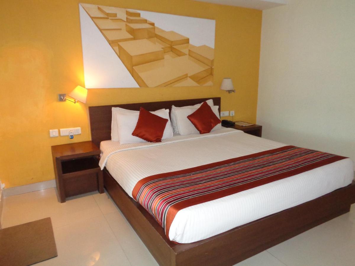 Orbit Hotel - Bagdogra Экстерьер фото