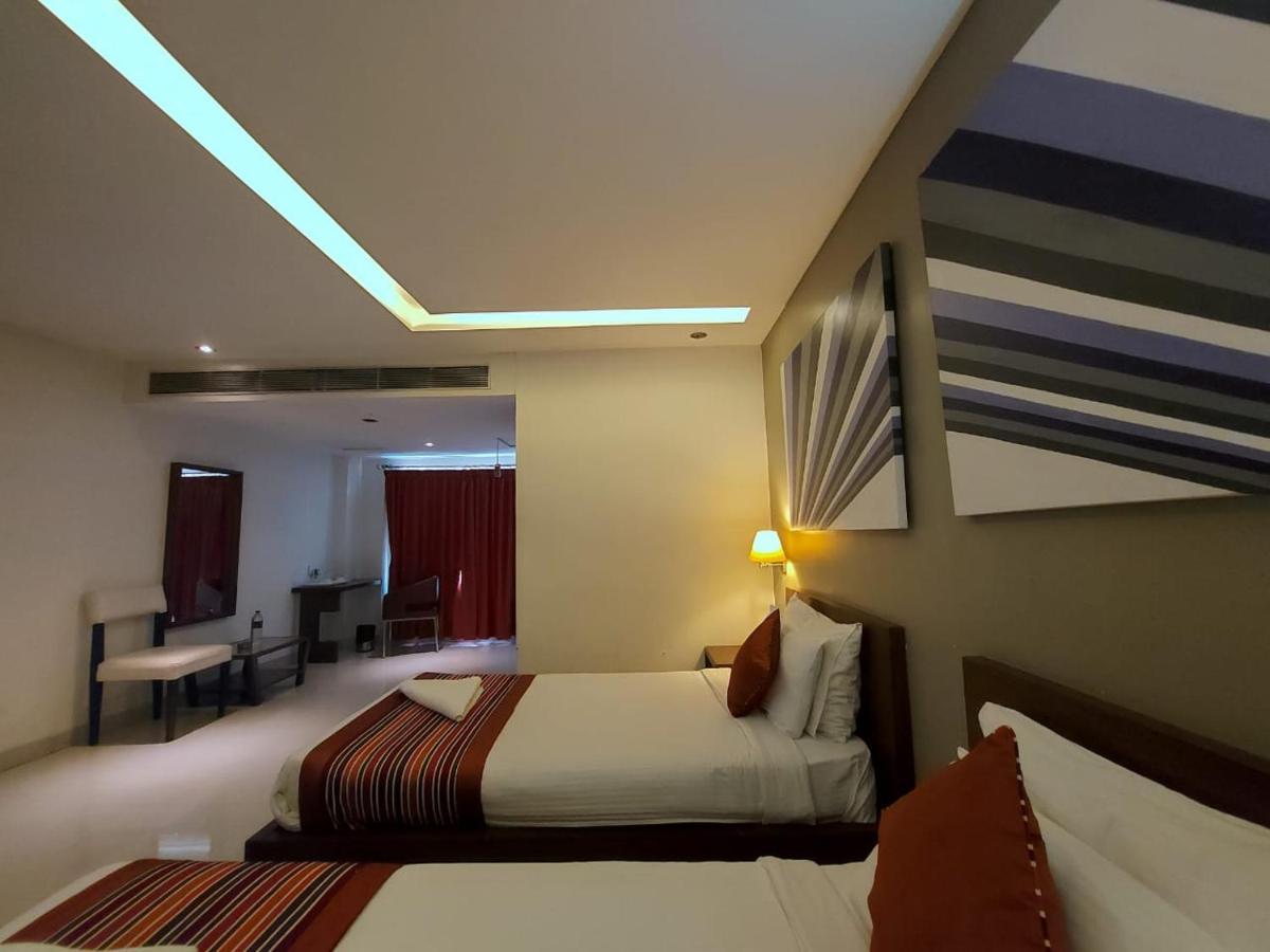 Orbit Hotel - Bagdogra Экстерьер фото