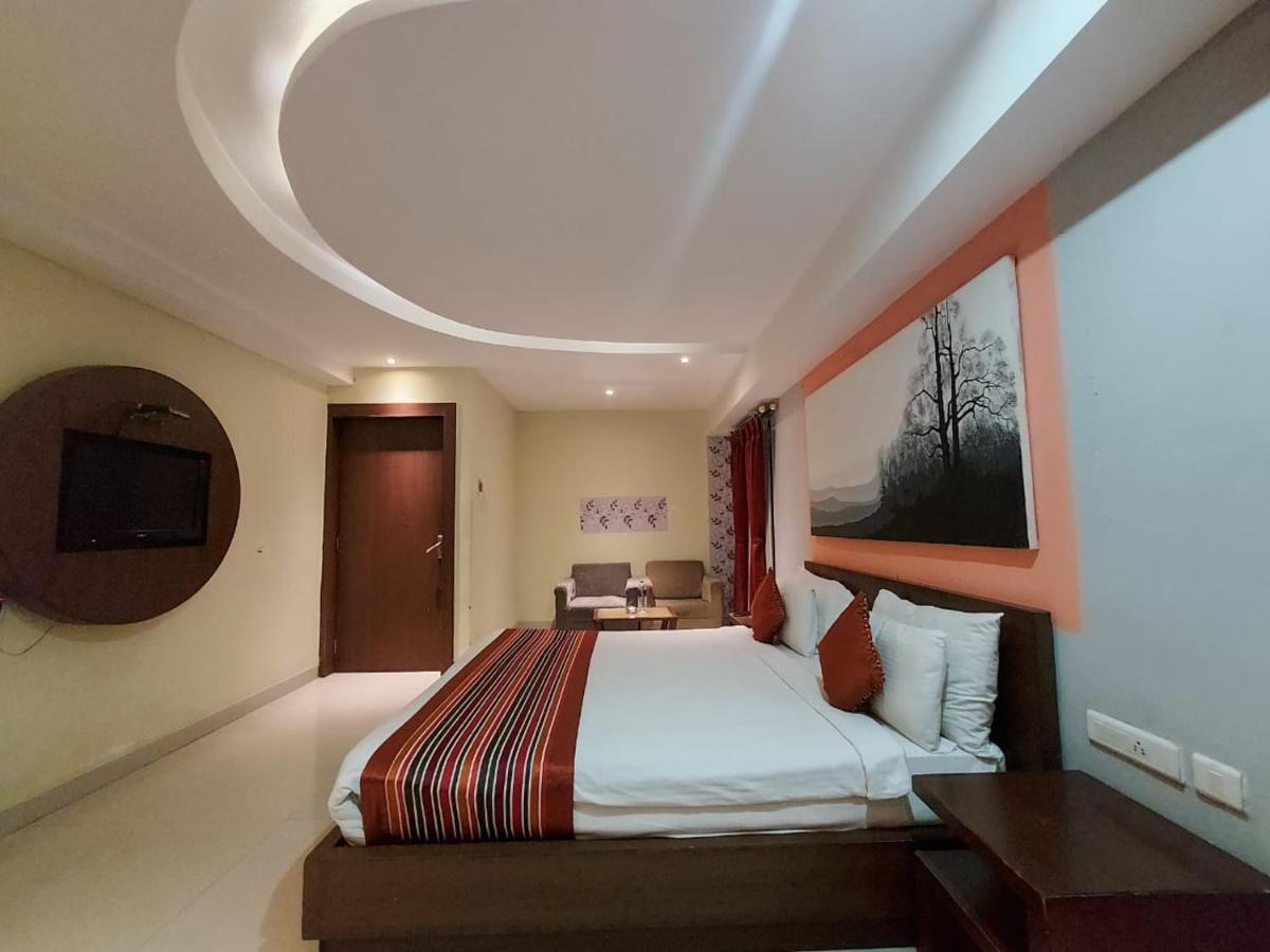 Orbit Hotel - Bagdogra Экстерьер фото