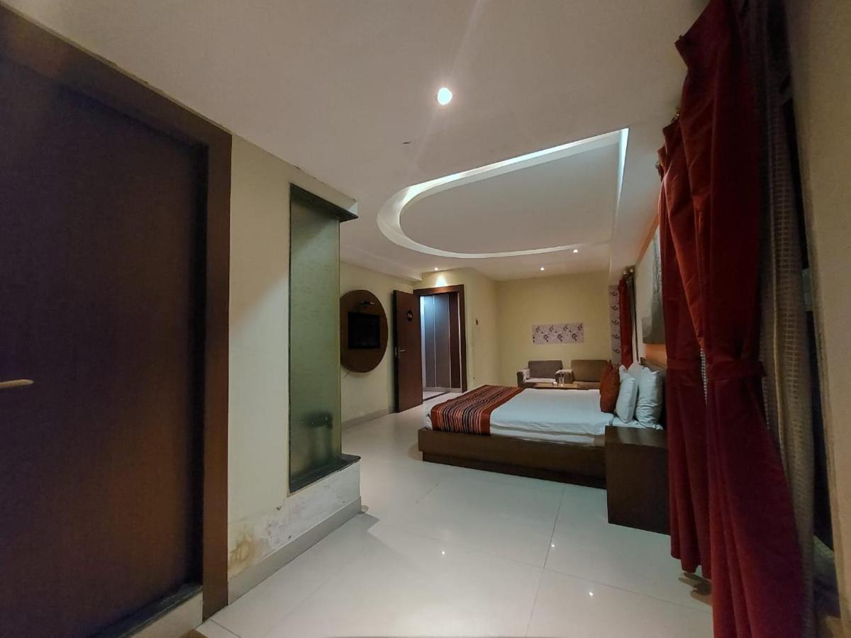 Orbit Hotel - Bagdogra Экстерьер фото