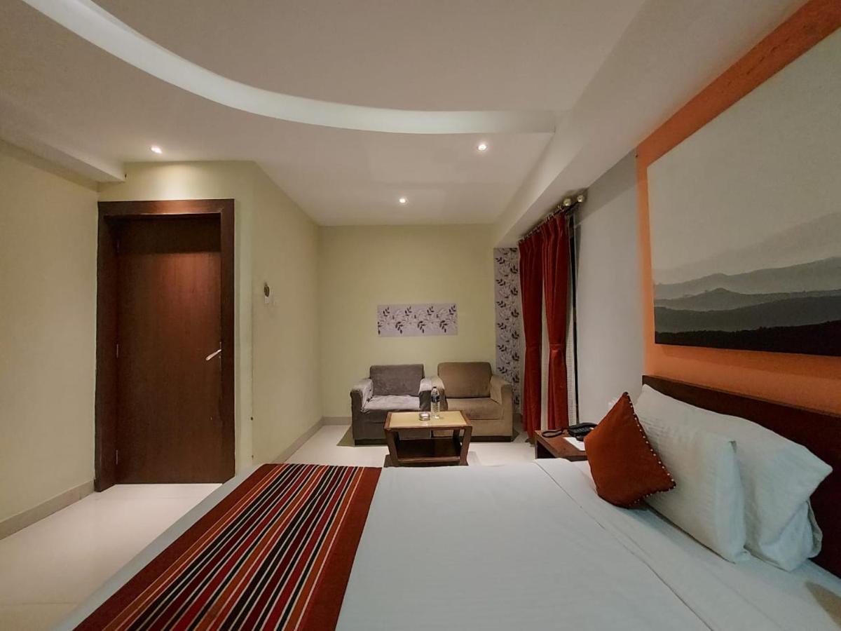 Orbit Hotel - Bagdogra Экстерьер фото