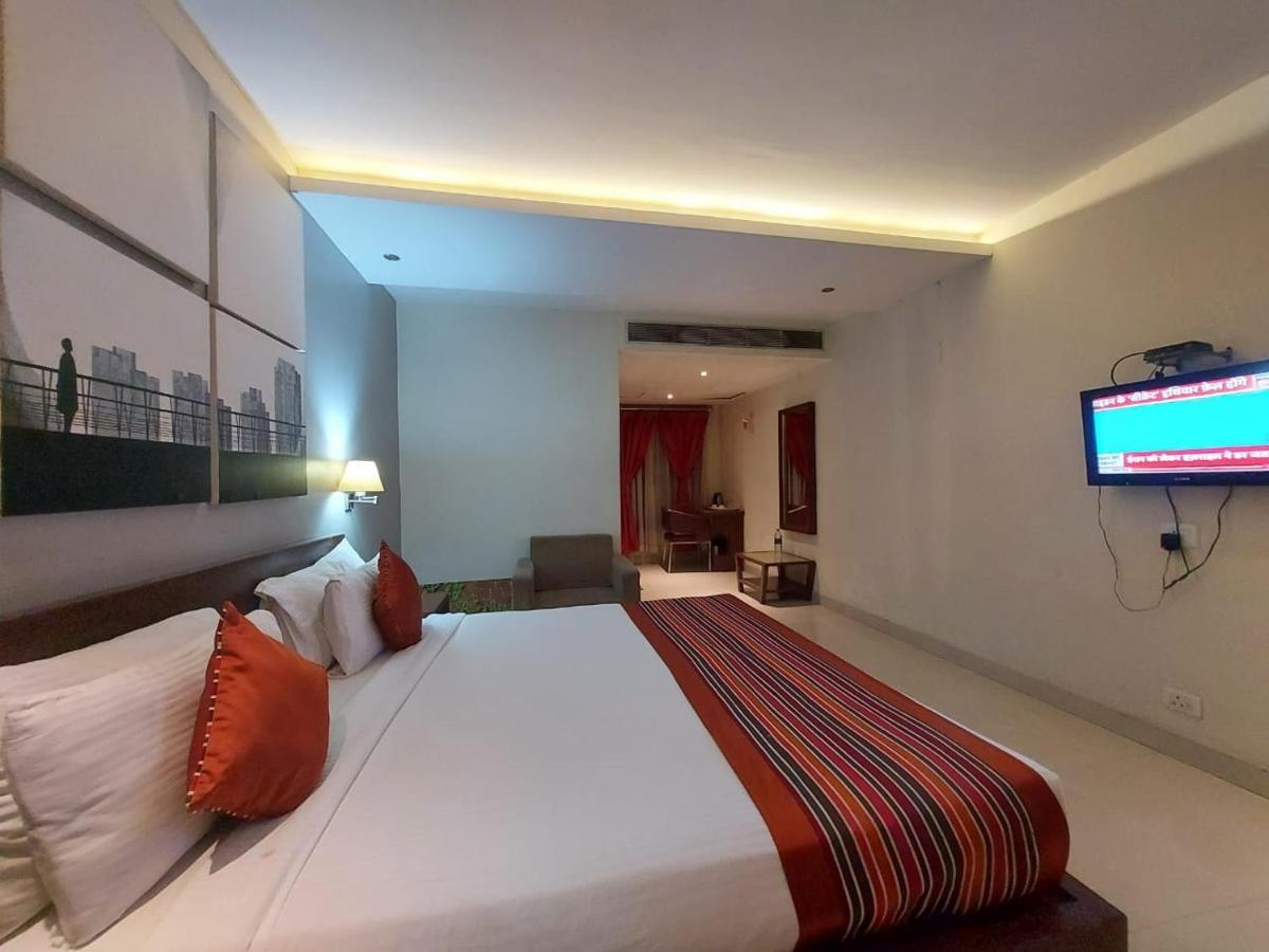 Orbit Hotel - Bagdogra Экстерьер фото