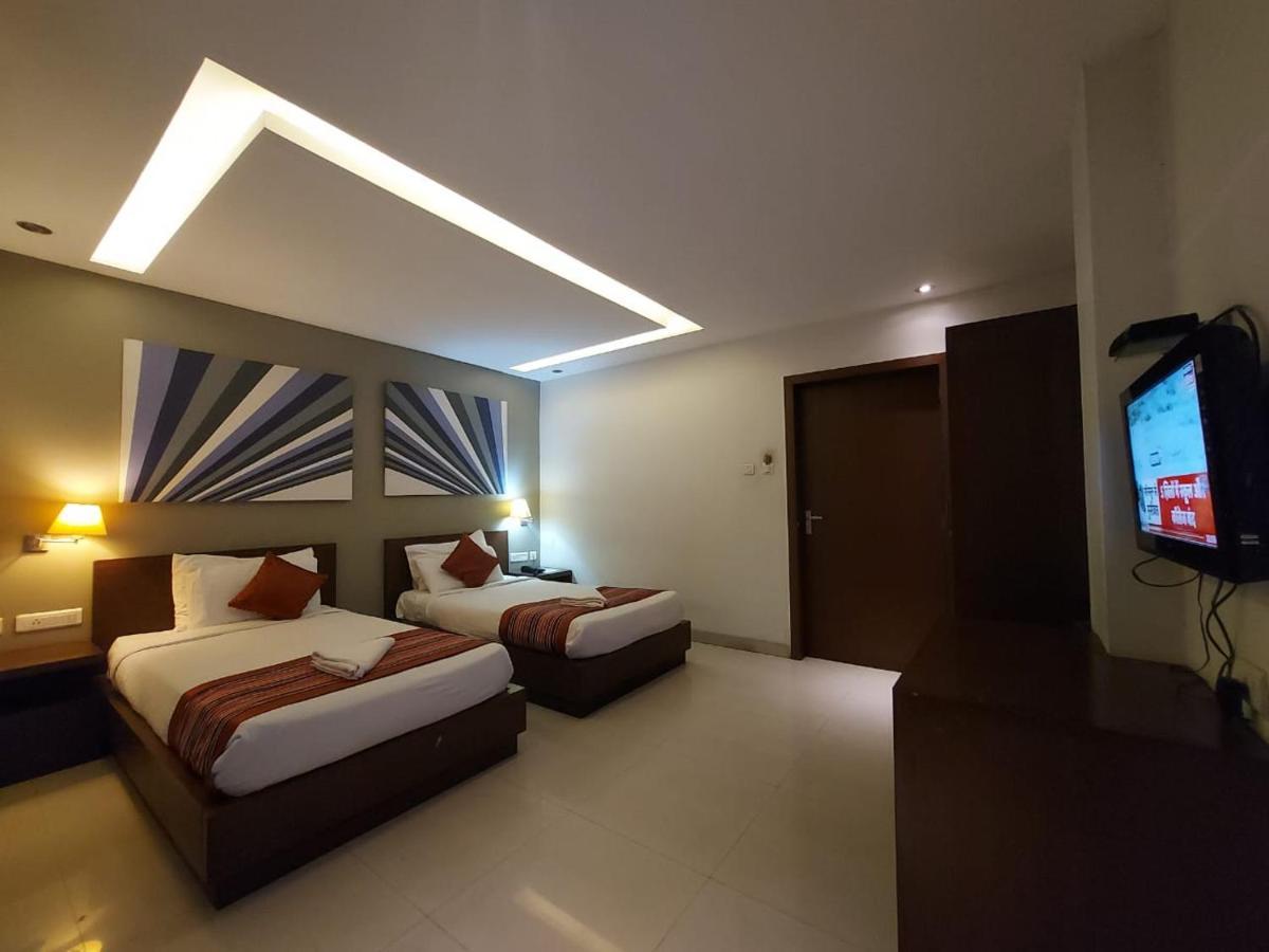 Orbit Hotel - Bagdogra Экстерьер фото