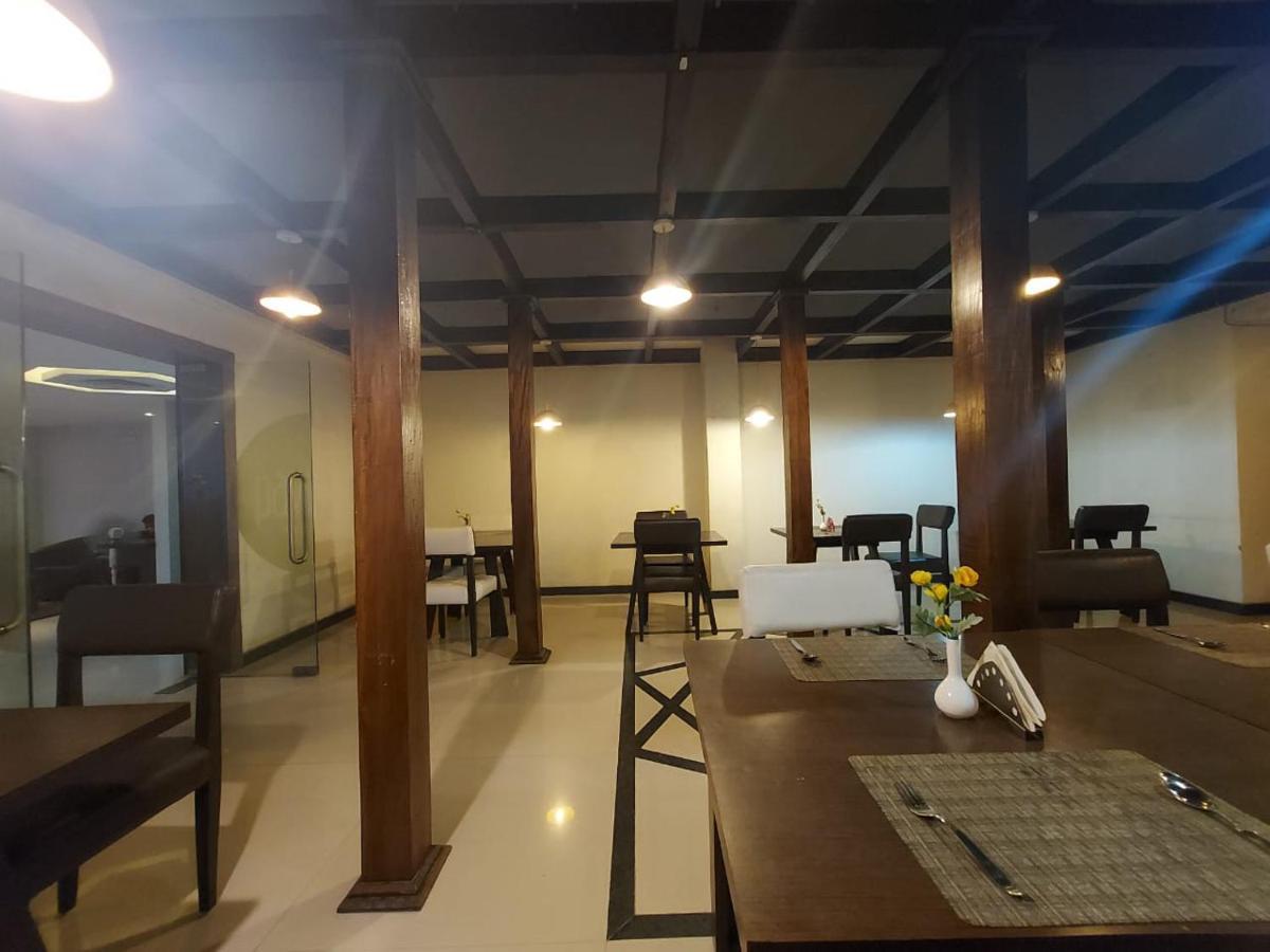 Orbit Hotel - Bagdogra Экстерьер фото