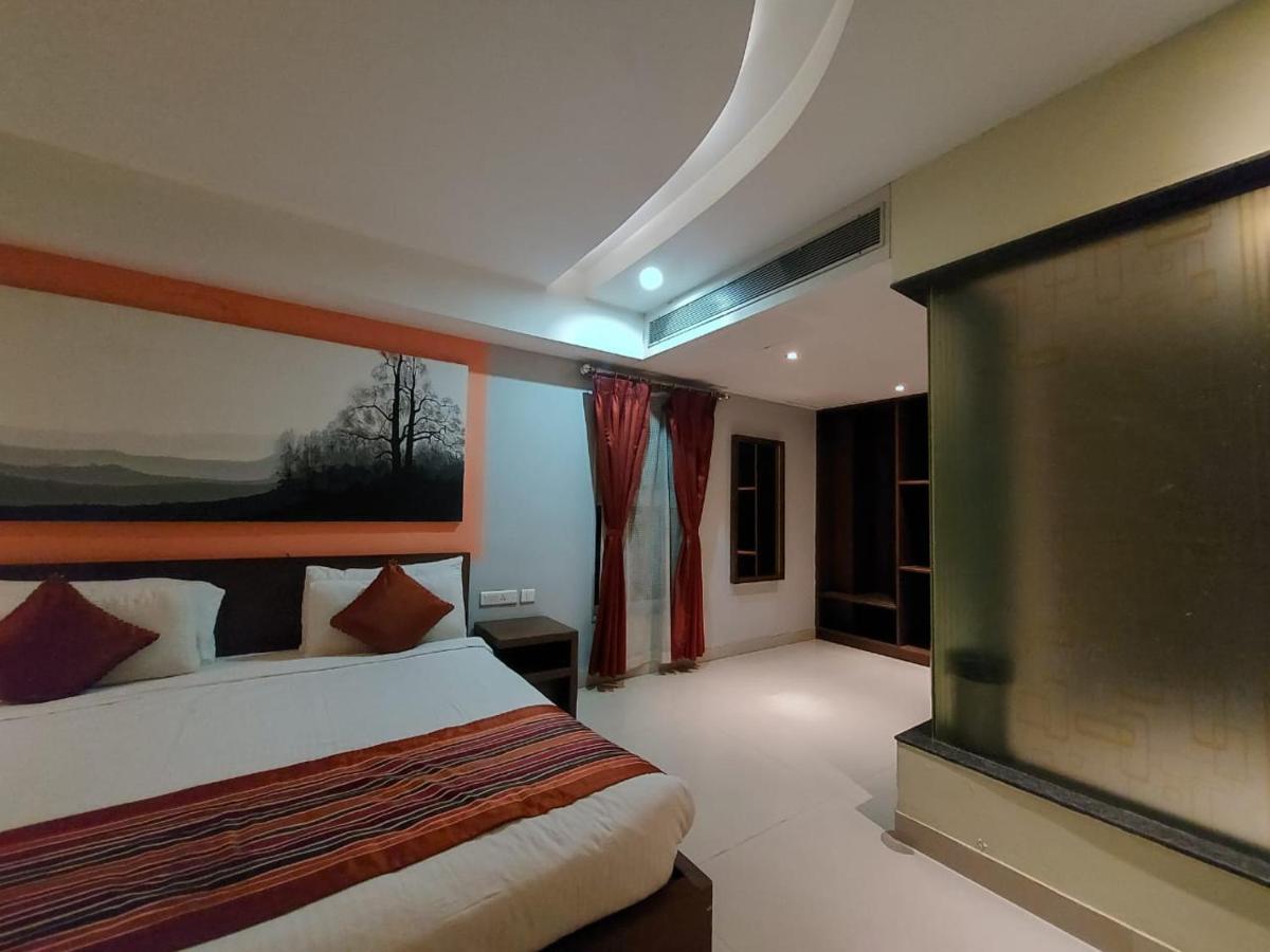 Orbit Hotel - Bagdogra Экстерьер фото